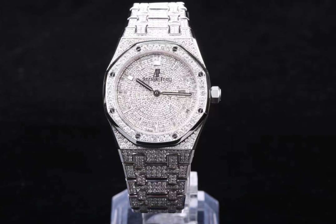 Audemars Piguet Royal Oak Lady 33mm 67650ST Iced Out